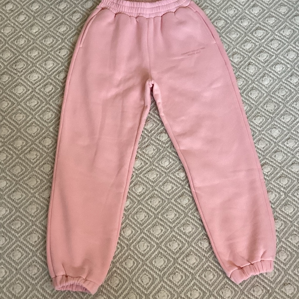 Comfrt Women’s Bubblegum Pink Sweatpants Size S